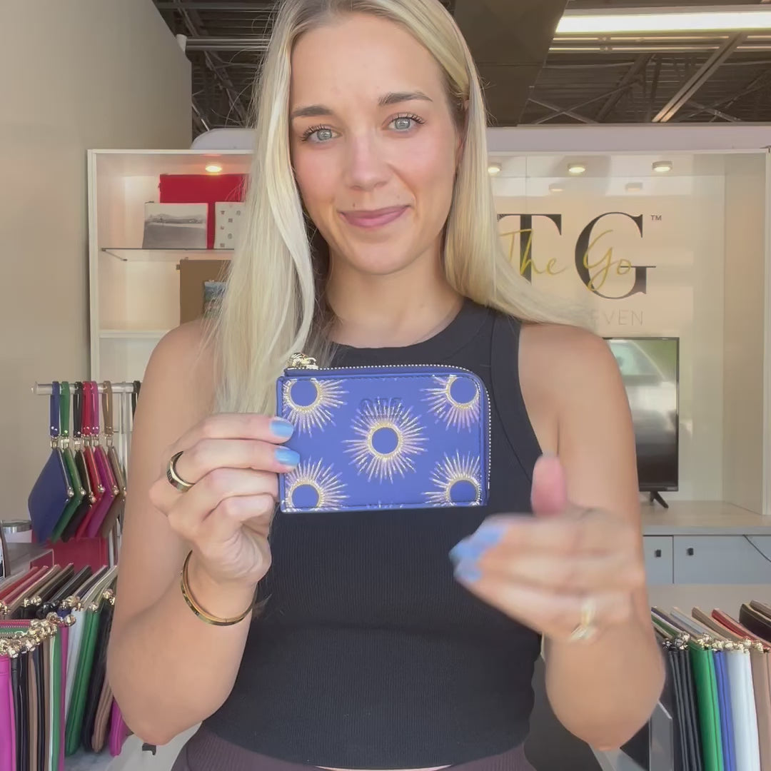 Load video: Card Case Kendal Burst