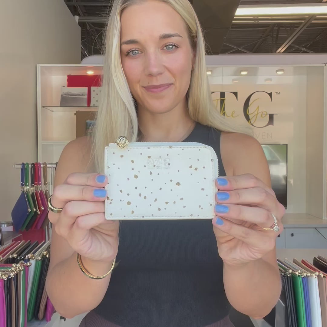 Load video: Card Case Nicole Dot Gold